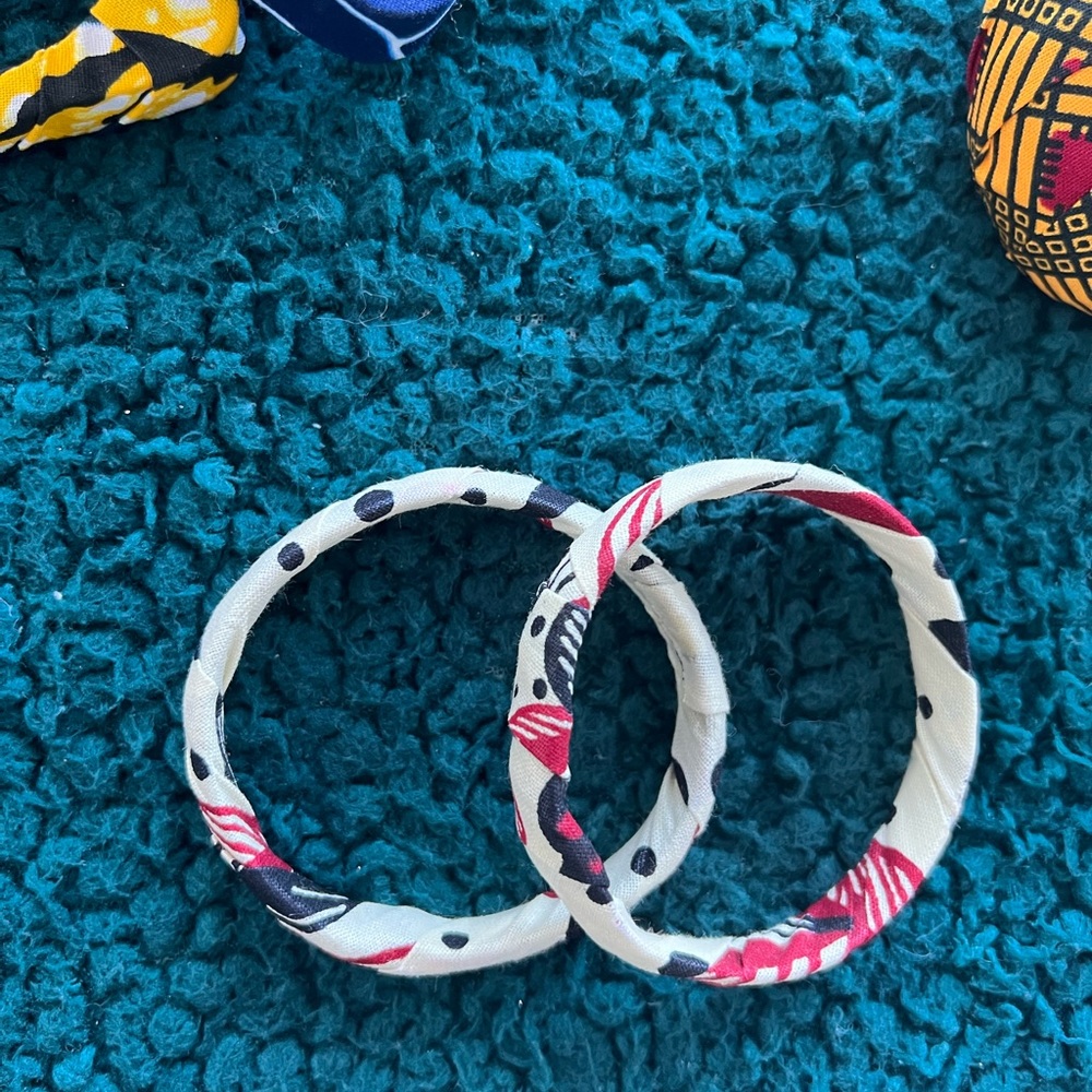 Assorted African Bangles - Picture 4 of 5